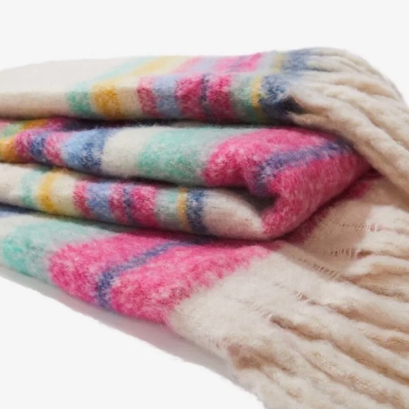 NWT! FREE PEOPLE BOHO FRINGE THROW - Picture 2 of 9